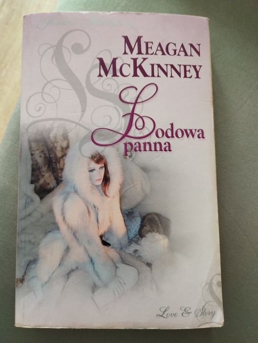 Meagan McKiney Lodowa Panna
