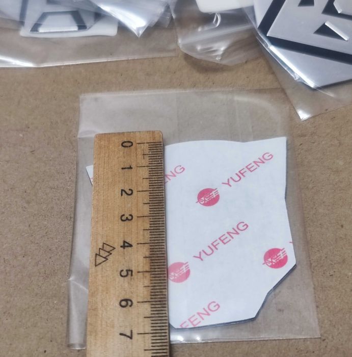 Наклейка емблема значок логотип трансформер металева 7х7см