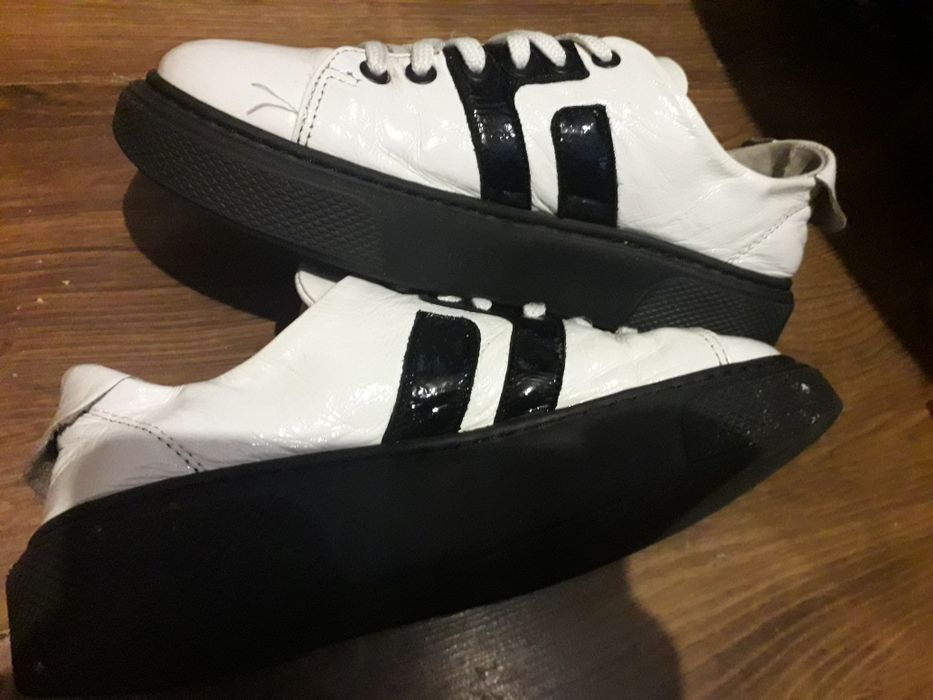Sneakerssy nessi