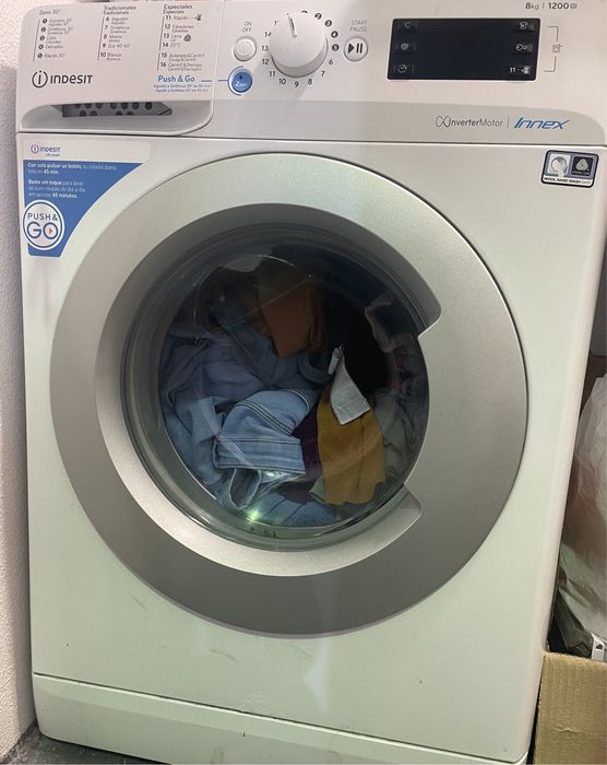 Maquina de lavar roupa