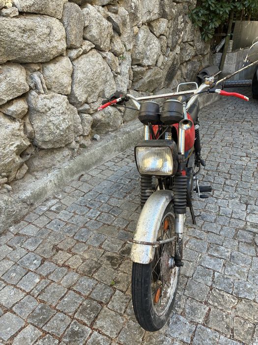 Motorizada rensak casal