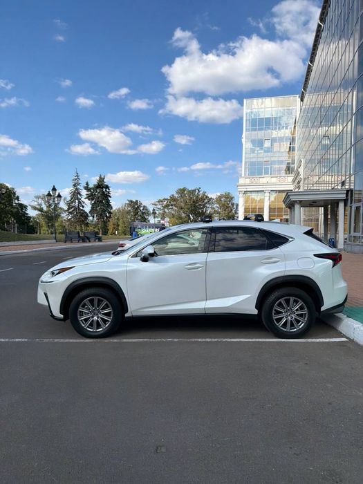 Lexus NX 2021 года