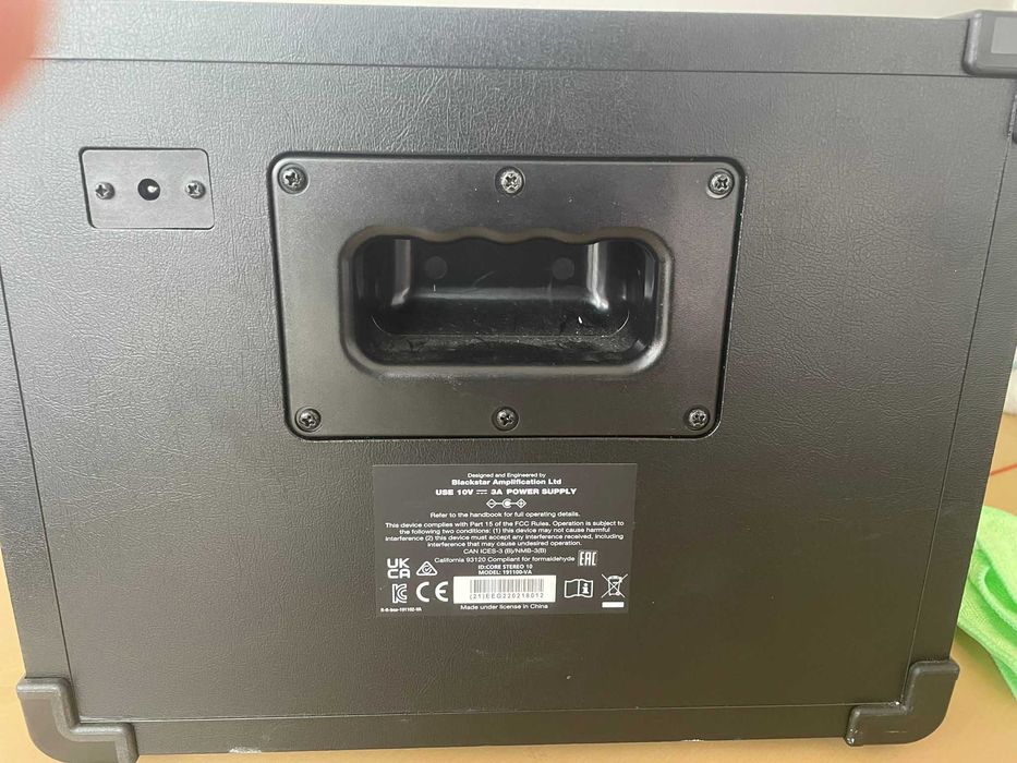 Amplificador de guitarra eletrica combo Blckastar ID: CORE V3 2x5W