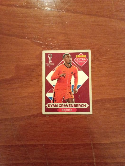 Extra sticker Gravenberch, bordeaux, rookie