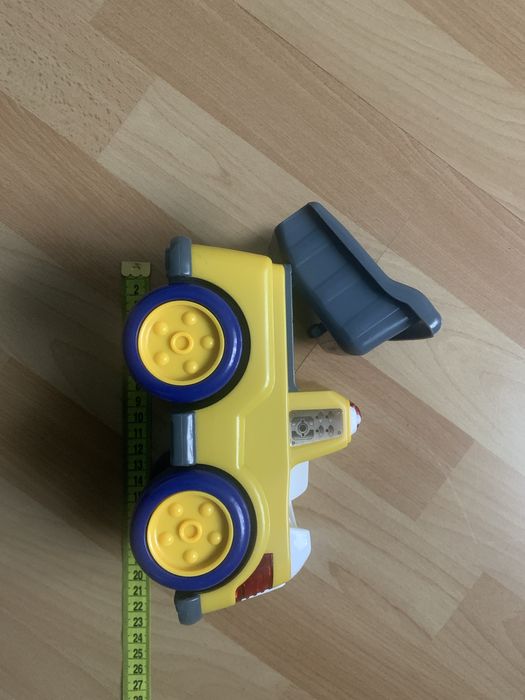 Zabawka wywrotka grająca i auto wyscigowe dla dzieci