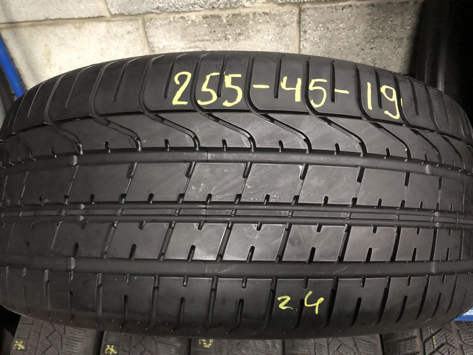 Різноширокі літні шини 235/50 R19 i 255/45 R19 PIRELLI