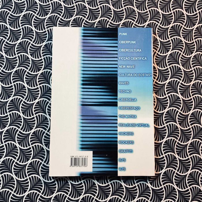 Ciberpunk: Ficção e Contemporaneidade (autografado) -Herlander Elias