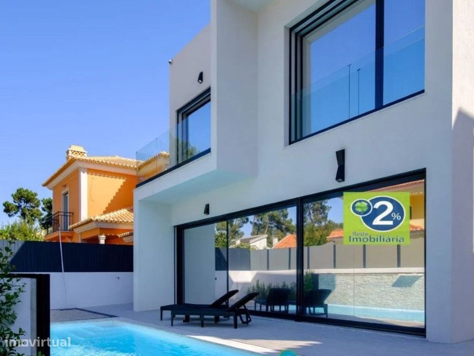 Moradia T4 de Arquitetura Contemporânea