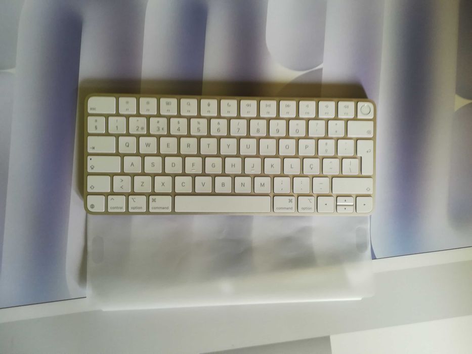 Teclado Mac - Magic Keyboard com Touch ID
