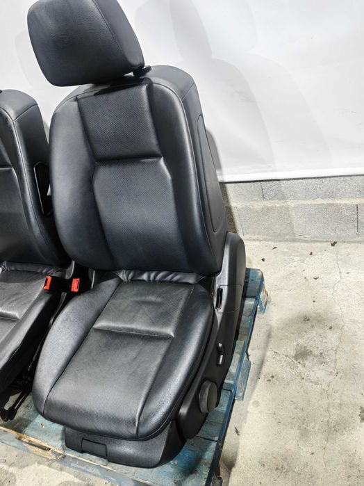 Bancos em couro Mercedes Class C W204 carro