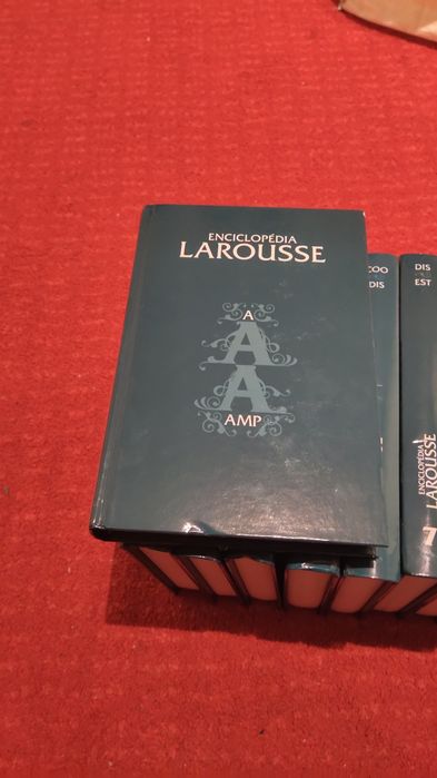 Enciclopédia Larousse