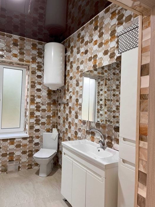 Новий чарівний будинок з гаражем, Луцьк в районі Володимирської