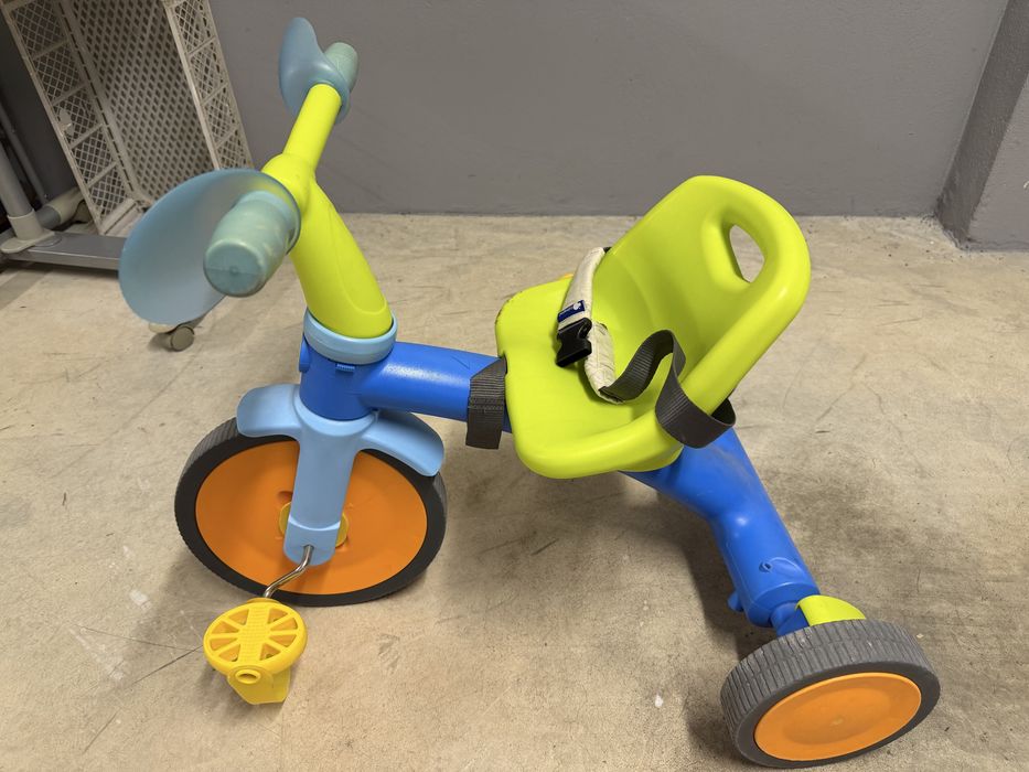 Triciclo evolutivo infantil com conto de seguranca