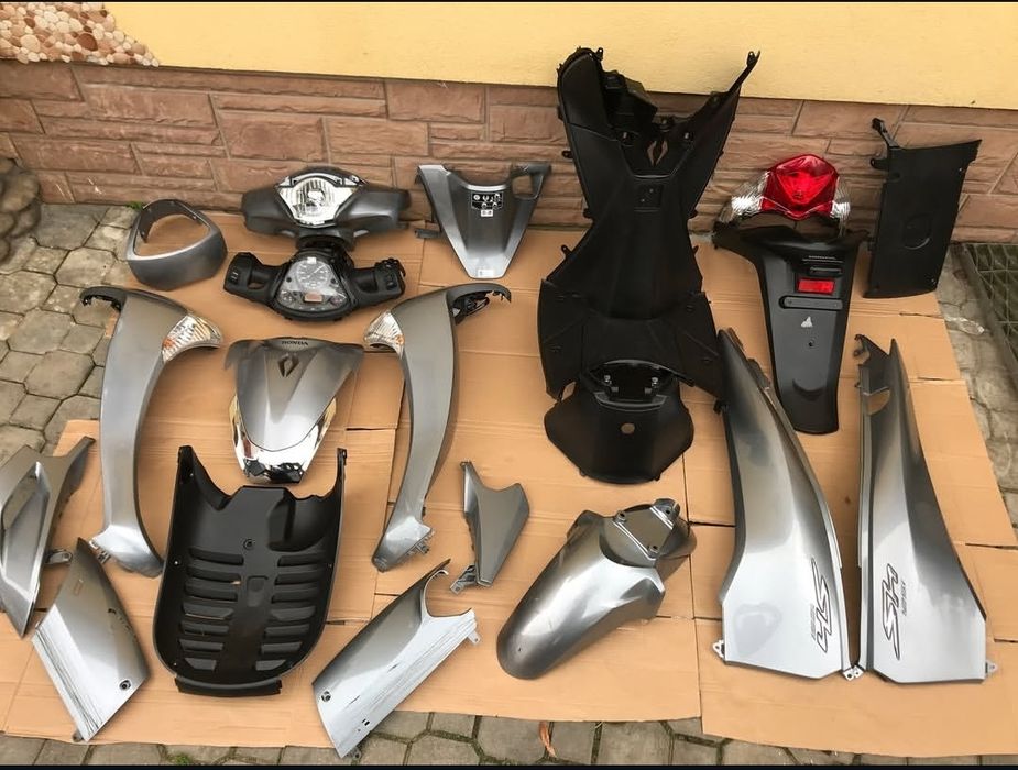 Honda sh 2013 - 2016 рік боковий пластик