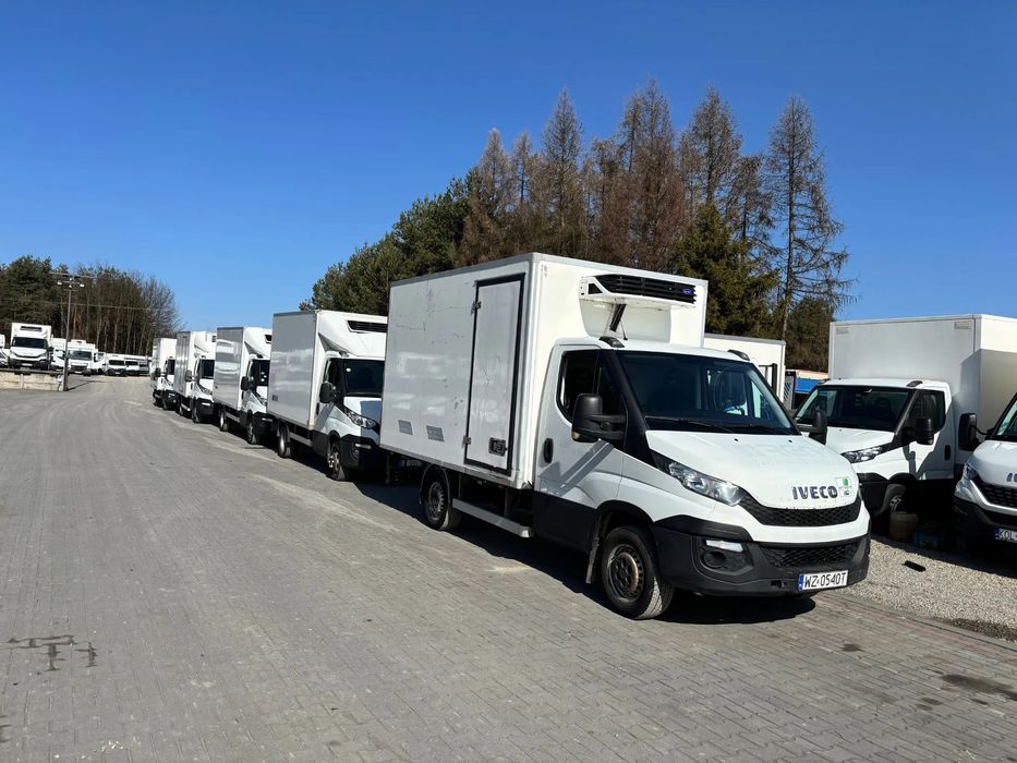 Iveco DAILY  CHLODNIA IZOTERMA KILKA SZTUK 35S13,,35S14,,35S15  IVECO DAILY  chlodnia izoterma podwozie do zabudowy