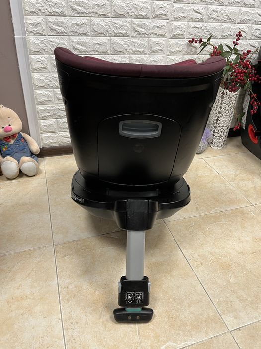 Автокрісло Britax Römer DUALFIX M i-SIZE Група 0+/1 (0-18 кг)