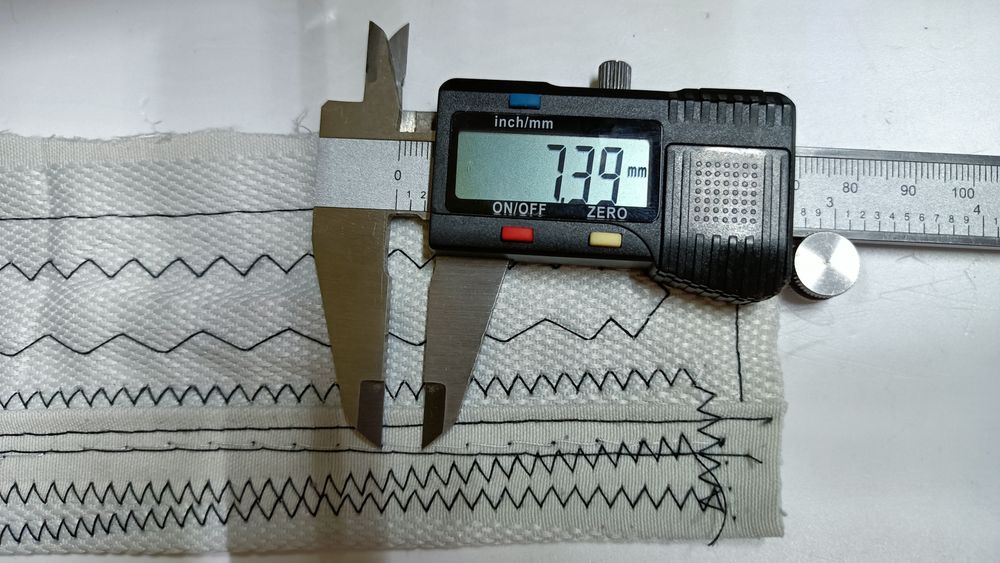 Maszyna do szycia Singer 207d