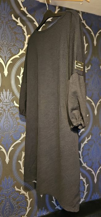 Nowa damska sukienka r. 42.