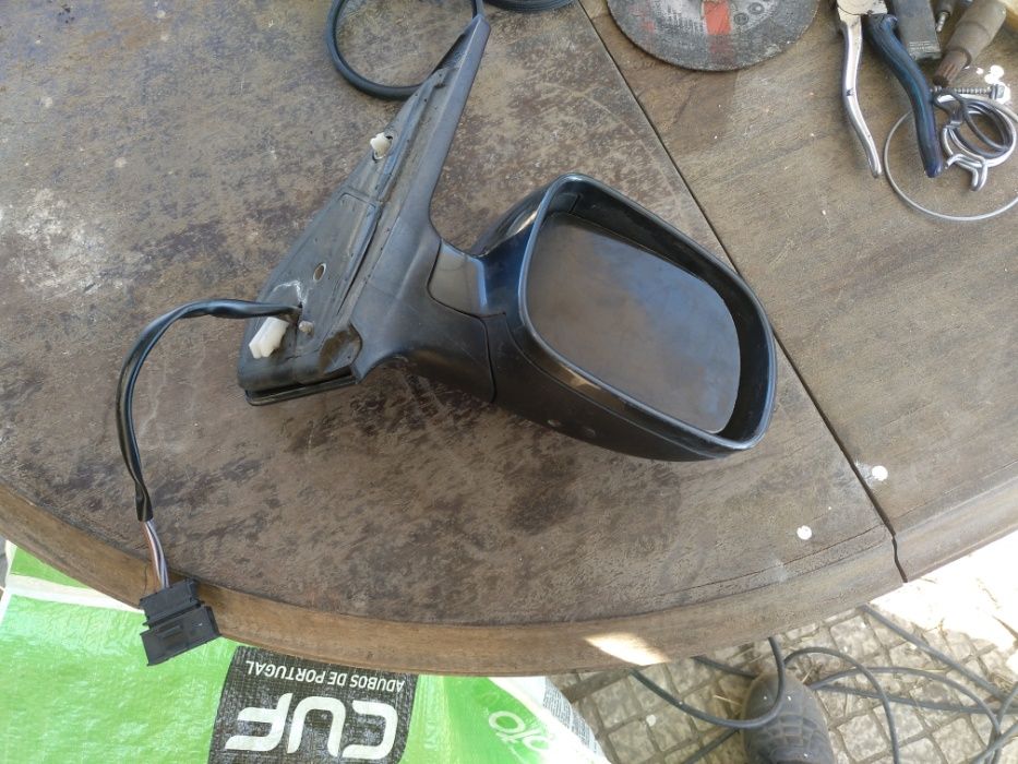 Retrovisor Direito
