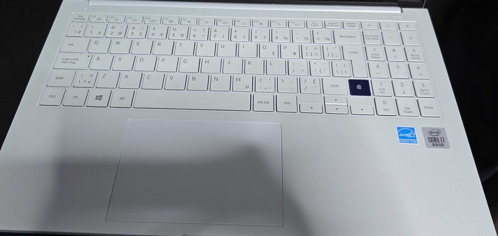 Laptop Samsung Galaxy Book Ion QLED i7 512GB