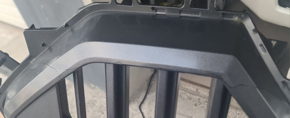 Продам решітку для Toyota Tundra TRD 2022-2025