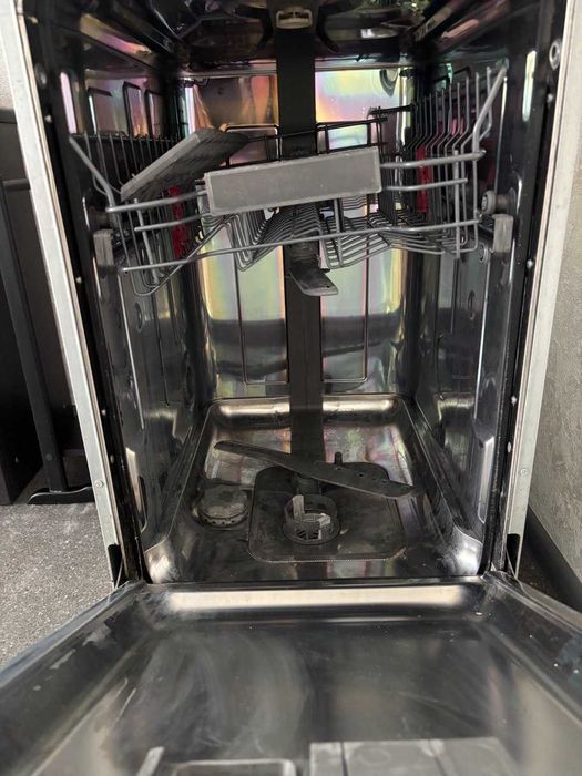 Вбудована посудомийна машина Whirlpool WSIC 3M17