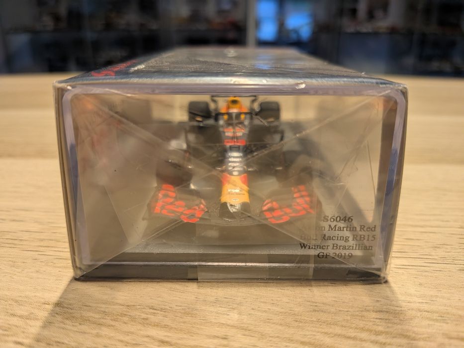 Aston Martin Red Bull Racing RB 15 - 1/43
