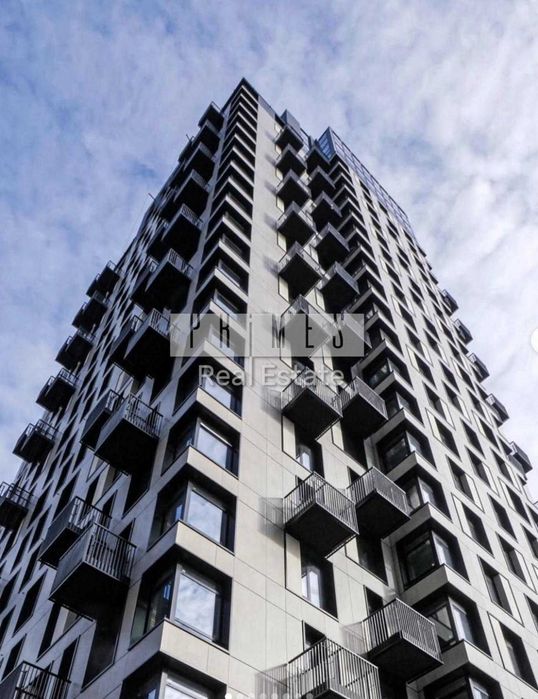 Продажа парковочного места 13,4 м2, ЖК TRIIINITY, ул. Тютюнника, 39а