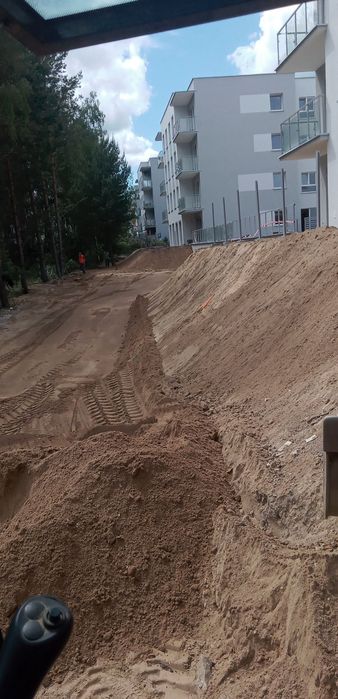 Usługi Minikoparka/Roboty Ziemne/Załadunek i Rozładunek Materiałów