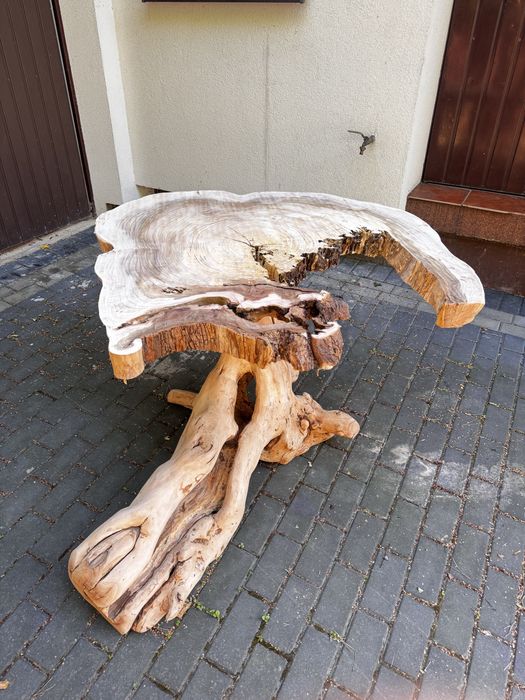 Stolik  do ukończenia