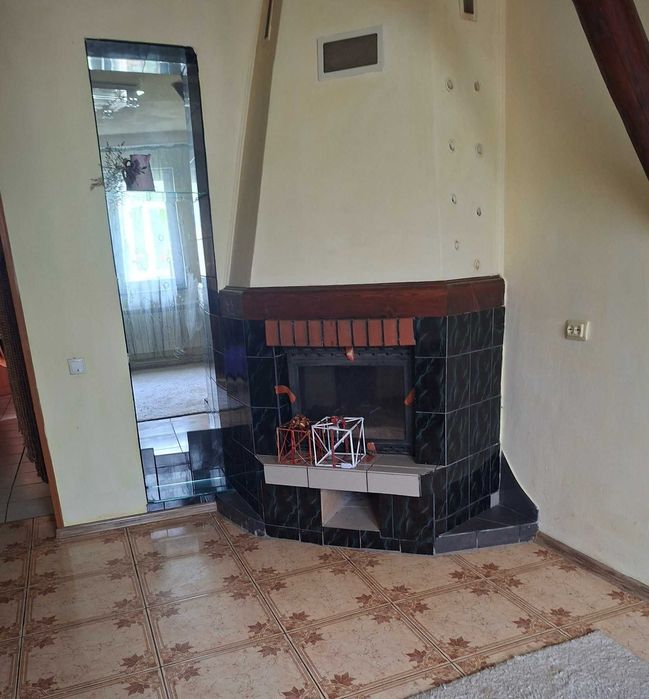 Продам будинок з гаражем, літня кухня, погріб
