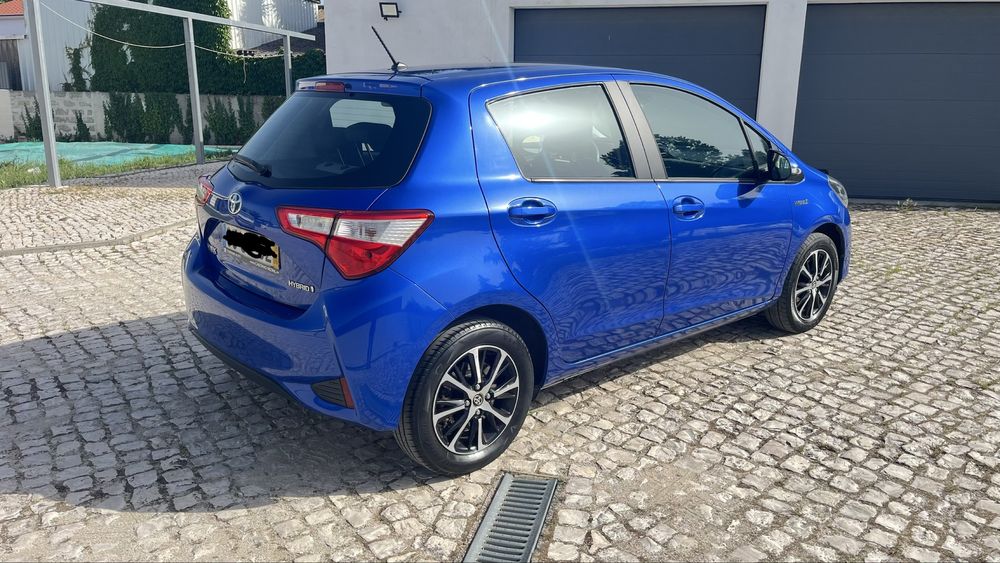 Toyota Yaris 1.5 Hybrid Comfort + Pack Style | 61.000km | Garantia Toyota até 2028