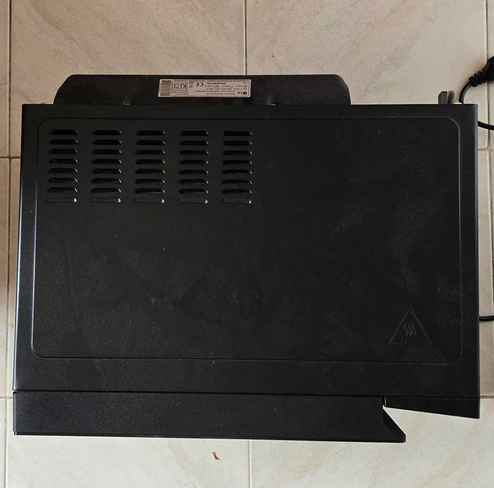 forno microondas LG avariado