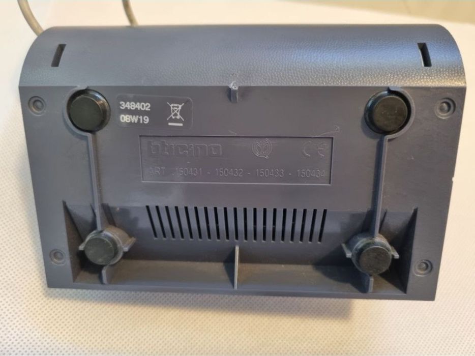 Używany programator kart hotelowych zbliżeniowych Legrand 348402