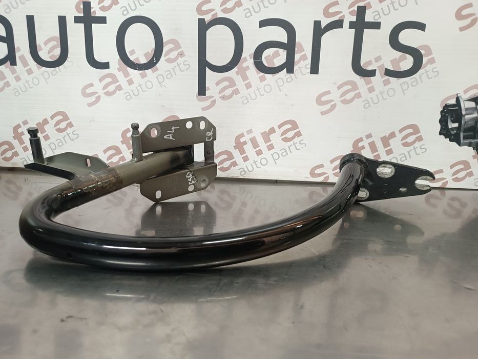 Dobradiça da Porta da Mala AUDI A4 B8 - 8K5827381