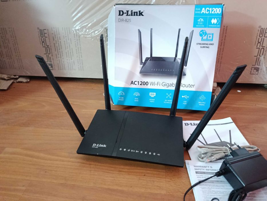 Wi-Fi-роутер  гигабитный двухдиапазонный DIR-825 G1 
 AC1200