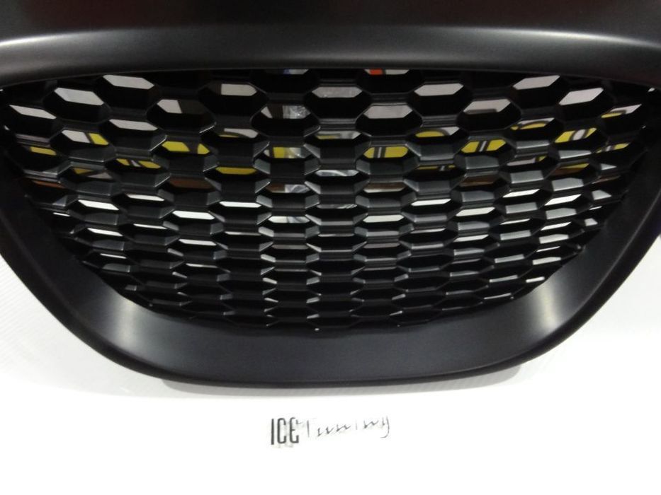 Grelha Frontal Sem Símbolo para Seat Leon 1P / Seat Altea / Toledo 2009-2012 estilo Cupra em plástico ABS