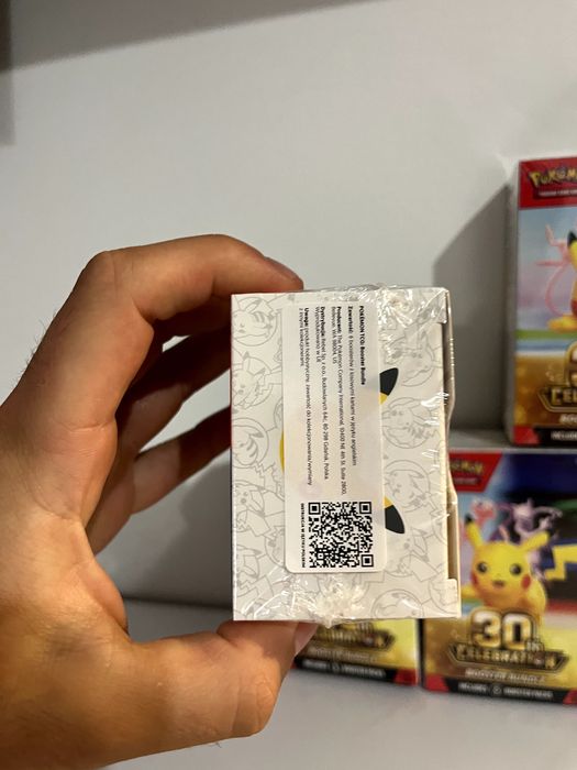Pokémon TCG: 30th Celebration - Booster Bundle