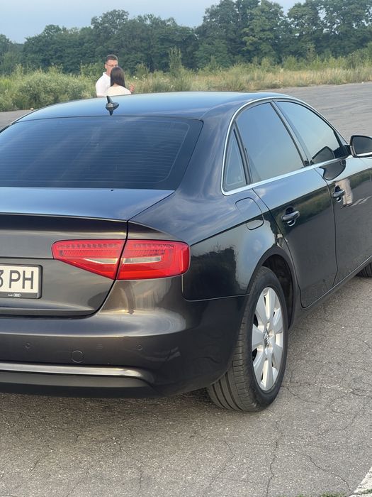 Audi a4 2,0 дизель автомат
