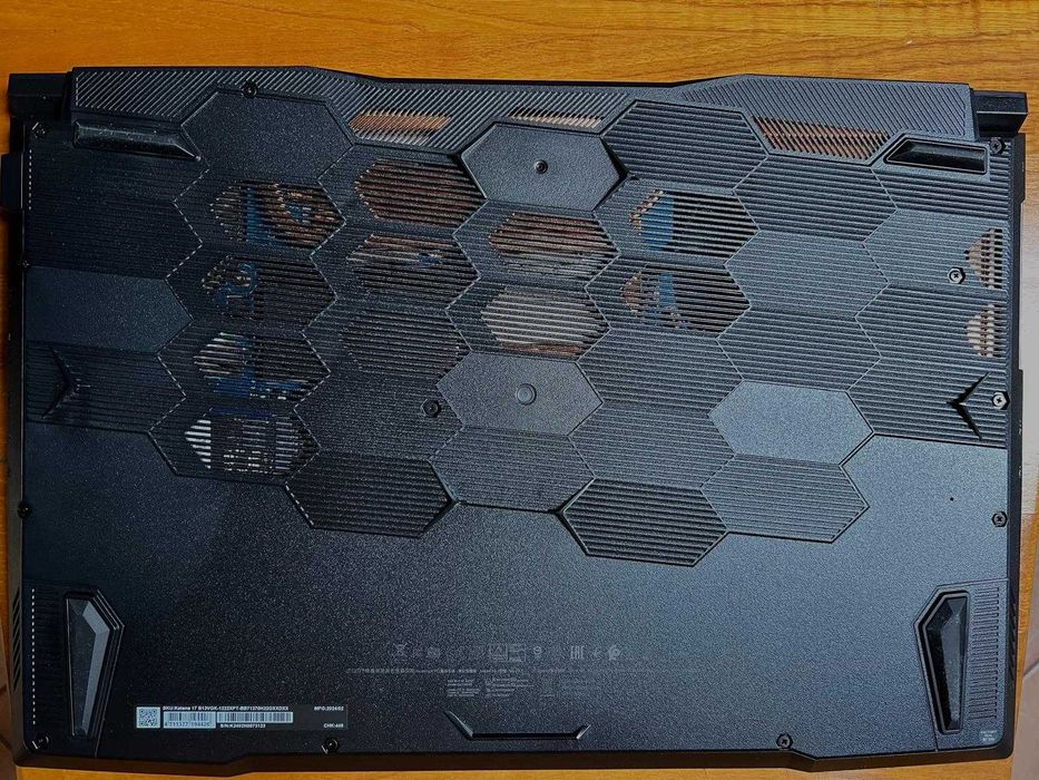 Computador MSI, Gaming Laptops, Preto 1 TB, com 2 meses. Fatura