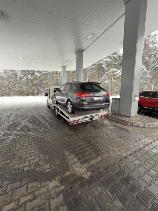 Pomoc drogowa 24H Holowanie Auto Laweta