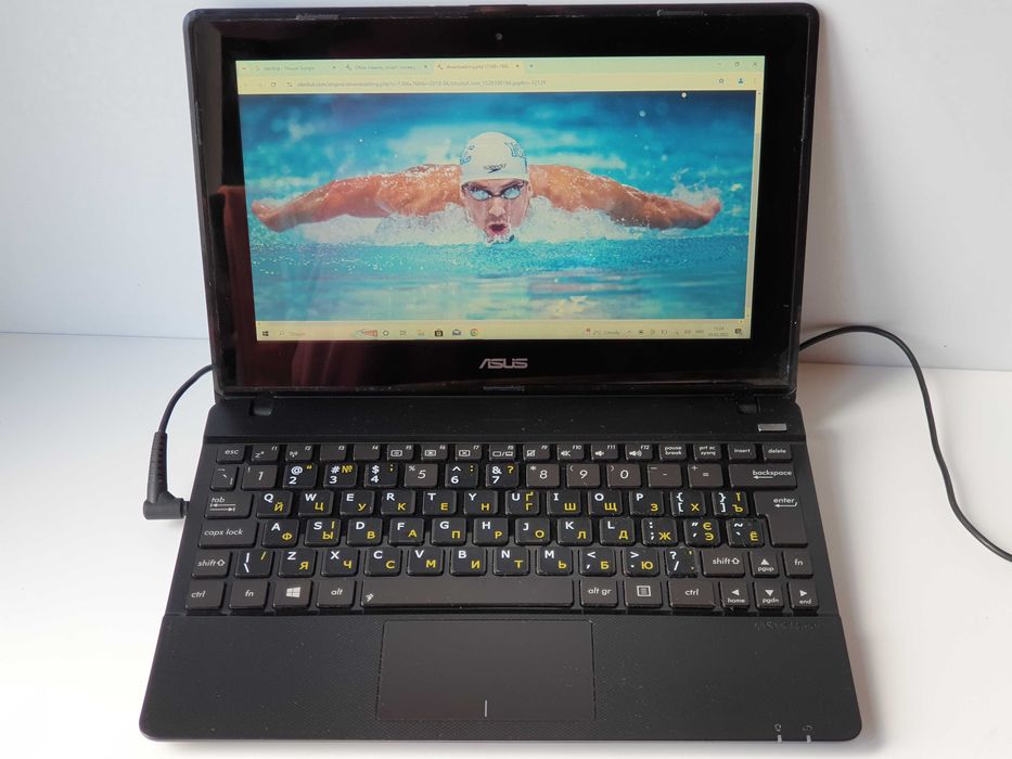 ноутбук  Asus x102bA 214  4GB/500GB