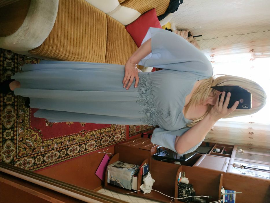 Елегантна вечірня шифонова сукня великого розміру (plus size) для подружки нареченої у ніжних сіро-блакитних тонах 50-52 розмір