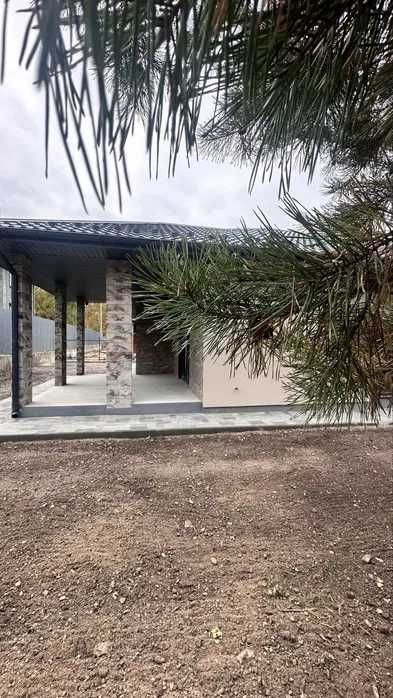 Продаж одноповерхового БУДИНКУ Ворзель 128 м2 на 5.7 сотках ГАЗ