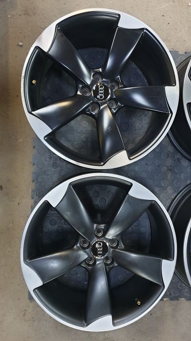 4×Felga aluminiowa Audi OE 7.5" x 18" 5x100 ET 39,5 ROTOR S-LINE 18