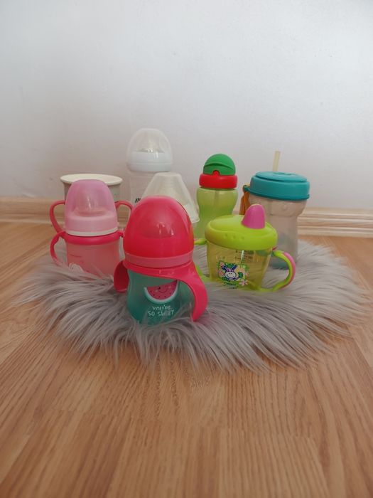 Butelki i kubki 8 sztuk zestaw