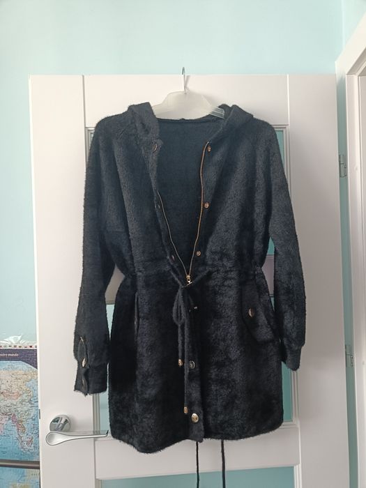 Kurtka damska z Alpaki wiązana czarna