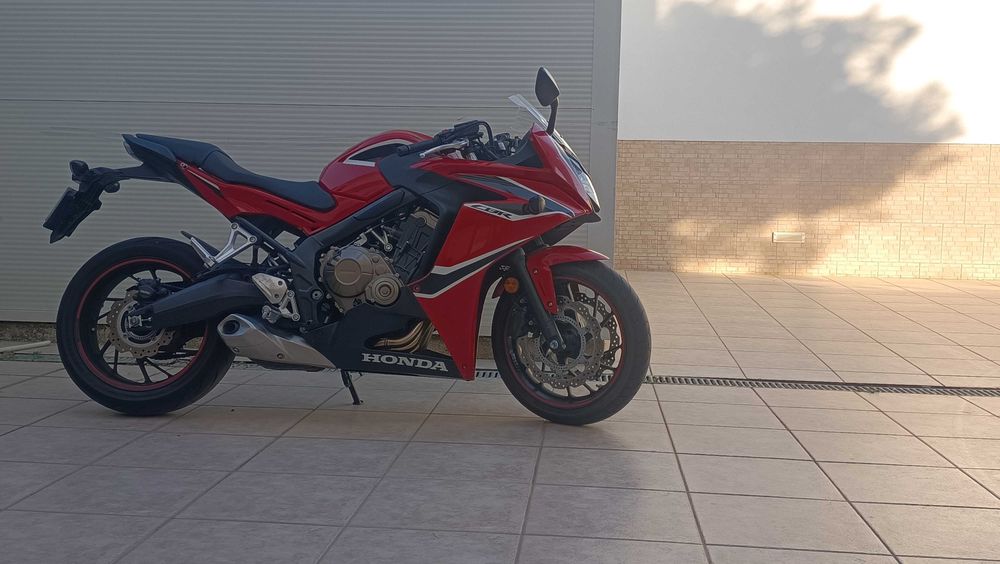 Honda CBR 650f de origem