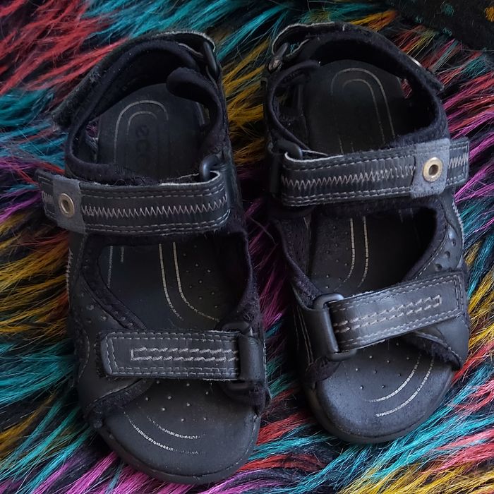 Sandałki chłopięce ecco czarne r.28