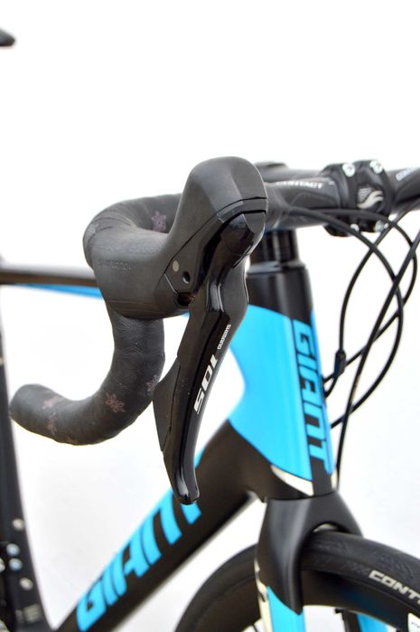 Komfortowa szosa GIANT DEFY ADVANCED 2 DISC M carbon 105 hydraulika 54